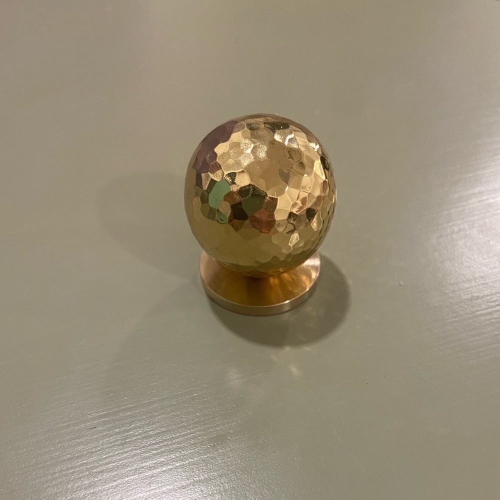 Set Of 8 Hammered Brass Ball Cabinet Knobs - 32mm